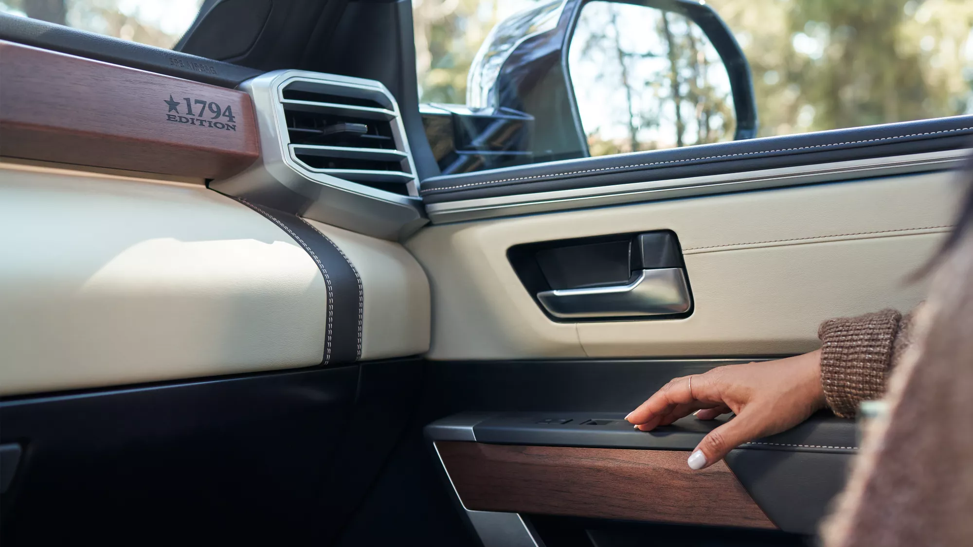 2022 Toyota Tundra SR Trim and Features