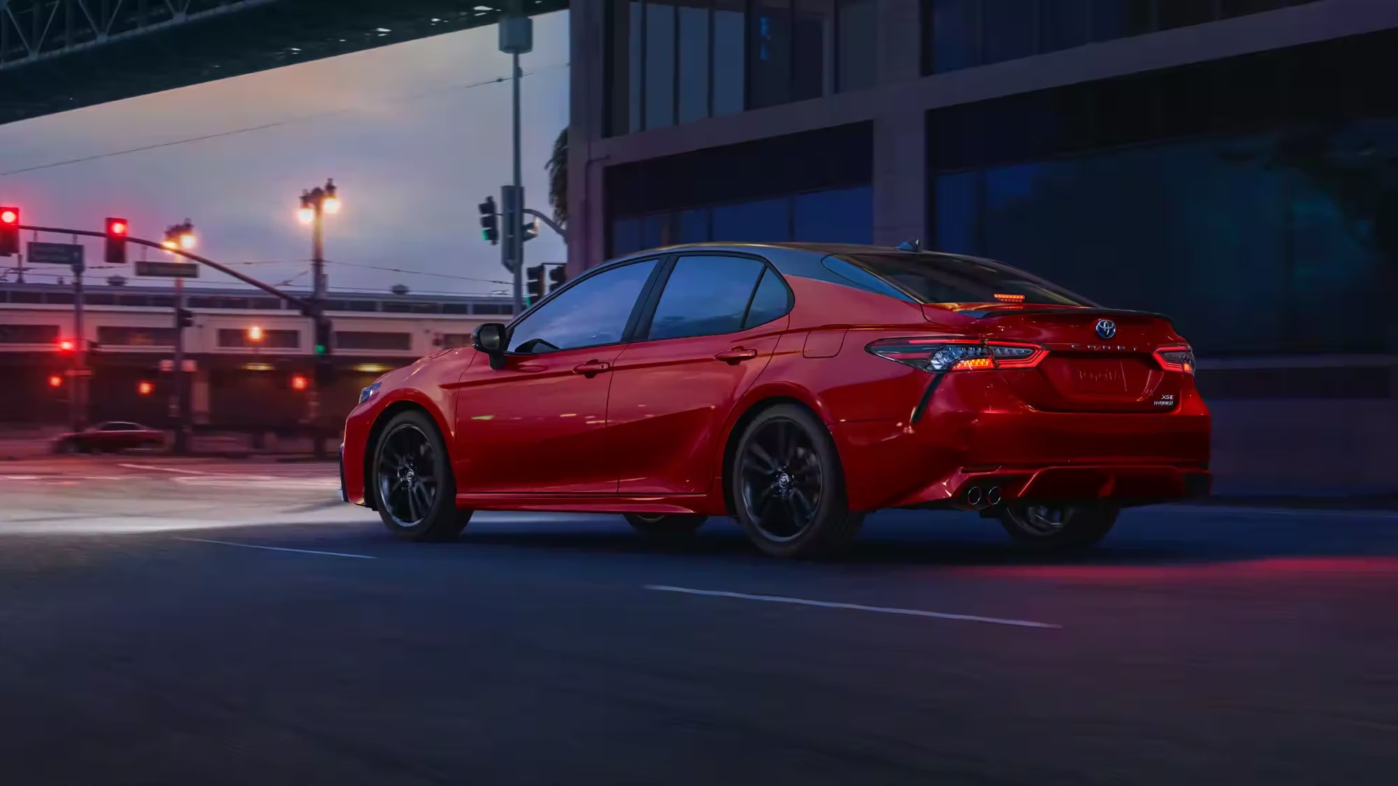 Rendimiento del Toyota Camry Hybrid 2024 